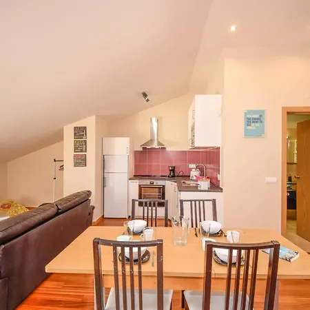 Apartment Bright Side Of